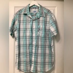 Men’s Columbia short sleeve button down shirt.  Blue plaid. Size L